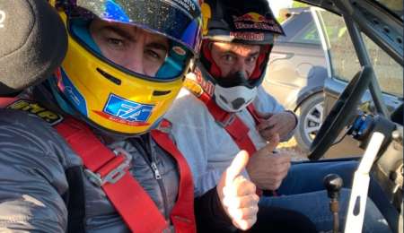 Alonso se sube a todo: está muy cerca del Dakar con Toyota