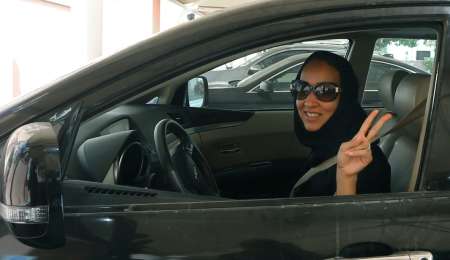 En Arabia permitirán conducir a las mujeres
