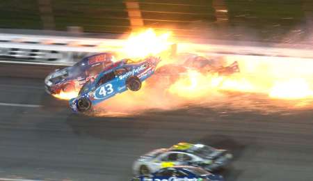 Tremendo accidente en la NASCAR