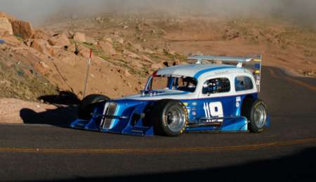 Los autos más espectaculares de la trepada a Pikes Speak
