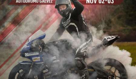 Tiene 54 años y le corre a chicos de 20