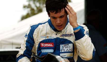 “La forma de recapacitar es sancionar en la próxima carrera”