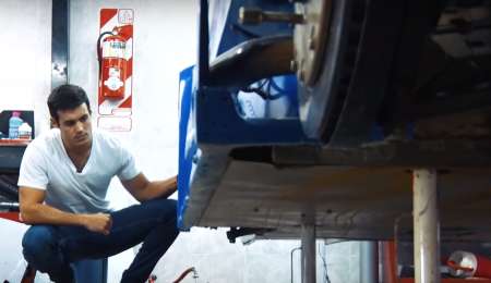 El taller familiar de los Azar