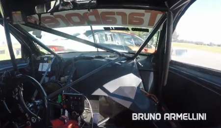 Mirá cómo le pegaron a Barrichello en su debut en el Súper TC2000