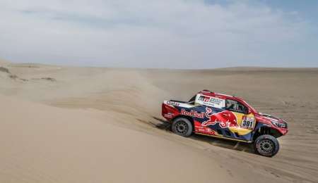 Al Attiyah vuelve a ganar una etapa