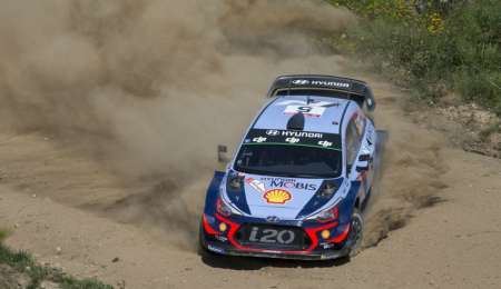 Neuville cerró el día ganando con holgura en Portugal