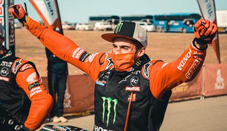 Benavides entre lágrimas: “Ganar el Dakar era mi sueño y pude lograrlo”