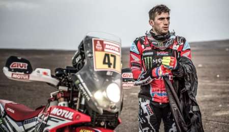 ¿Qué es la etapa maratón en el Dakar?