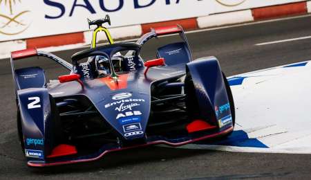 Final polémico: Ganó Bird en Hong Kong, López culminó 11°