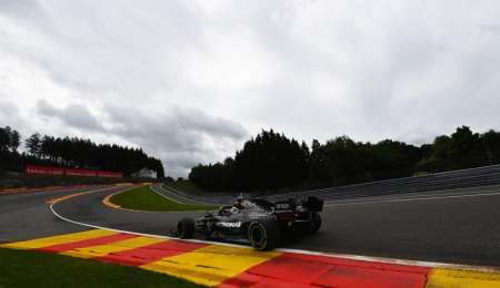 Spa LIbres 1: Mercedes con Bottas