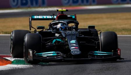 Bottas no tuvo rivales y festejó en el Sprint