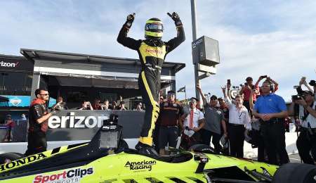 Espectacular sobrepaso de Bourdais en Long Beach