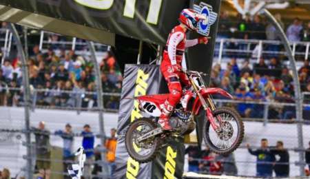 AMA Supercross: Justin Brayton gana en Daytona