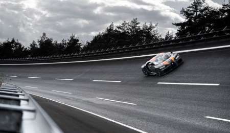 El Bugatti Chiron rompió el récord de velocidad, llegó a 490 km/h