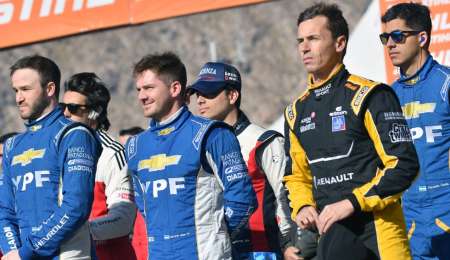 Muchas caras de preocupación en el parque cerrado del Súper TC2000