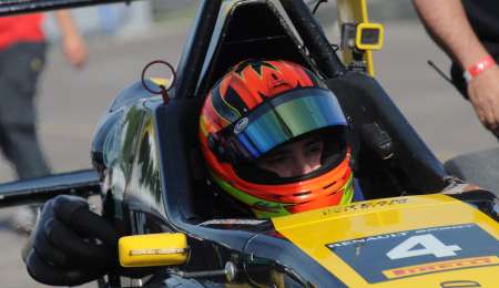 Cabrera arrancó con el pie derecho