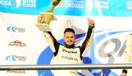 Andrés Calderón se suma a la Clase 2 del Turismo Pista