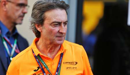 Luto por el fallecimiento de Adrián Campos