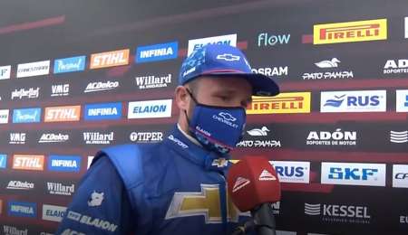 La emoción de Canapino en el podio tras la victoria