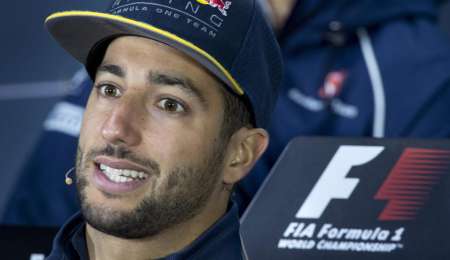Ricciardo renueva con Red Bull