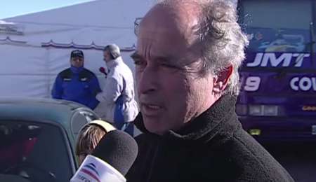 Caro comunica la conferencia para el lunes a las 17 