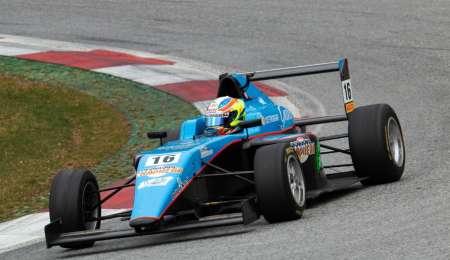 Giorgio Carrara se prepara en Europa 