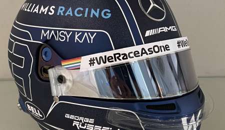 George Russell decoró su casco en homenaje a Frank y Claire Williams