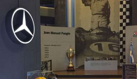 El casco de Hamilton ya está en el Museo Fangio