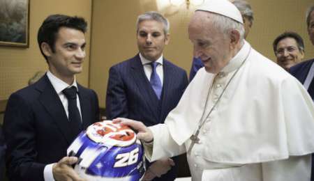 La broma del Papa Francisco con Dani Pedrosa