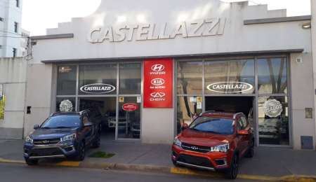 En el interior reabren Concesionarias de autos y de motos