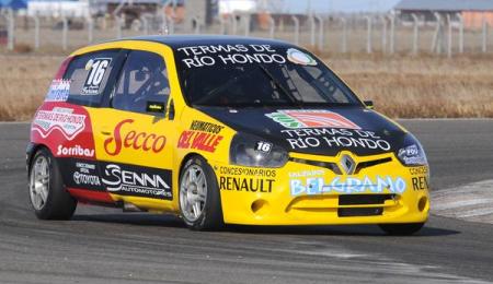 Farina marca el rumbo en los ensayos