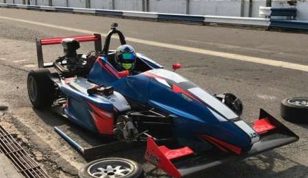 Tomás Cingolani probó con un auto de fórmula en Nueve de Julio