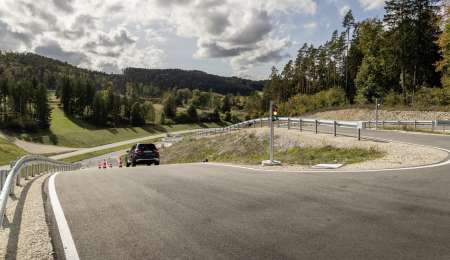 Así es el nuevo Centro de Pruebas y Tecnología de Mercedes-Benz