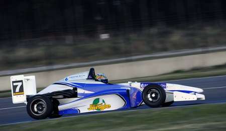 Bundziak va por todo de local