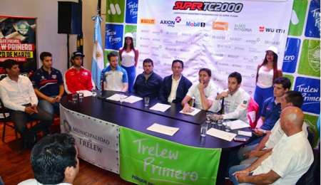 Puntapié inicial en Trelew