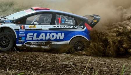 Villagra con un camión