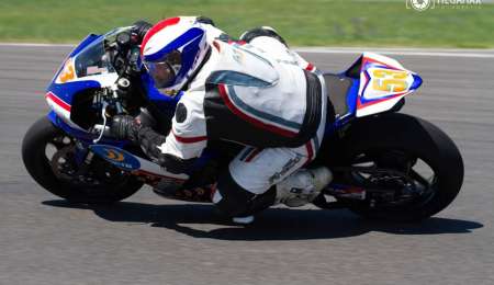 Crisafulli deja la Yamaha para subirse a una Kawasaki ZX 10R