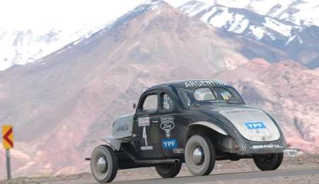 Presentaron el XV Gran Premio Argentino Histórico del ACA