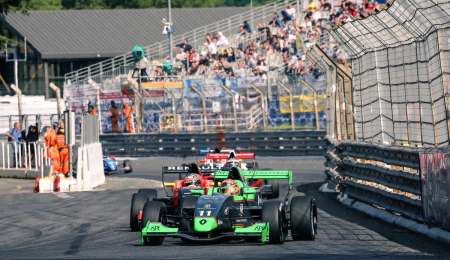 Destacada tarea de Fenestraz en Pau