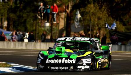 De Benedictis el mejor de la comunitaria 