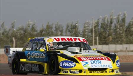 Degomouis dominó el viernes de TC Pista