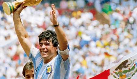 El mensaje de Hamilton por la muerte de Maradona