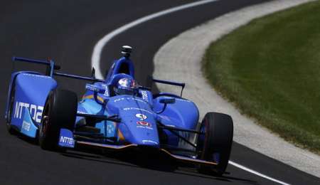 Dixon en pole, Alonso quinto