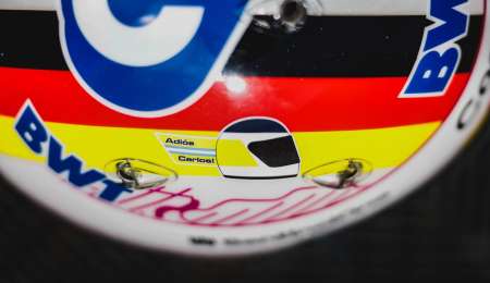 Vettel homenajea a Reutemann en su casco