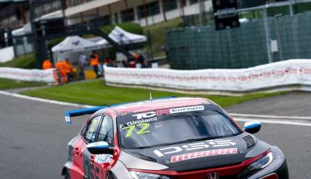 Franco Girolami con lo justo vio la bandera a cuadros