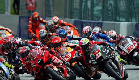 Aleix Espargaró furioso con Marc Márquez y los comisarios