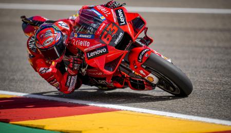 Pole de "Pecco" Bagnaia en Aragón