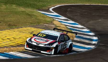 Abandono de Rossi en la primera carrera en Brasil