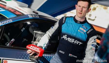 Elfyn Evans se pierde Finlandia por una lesión en la espalda