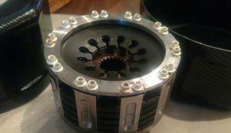 Compró un embrague para su BMW y recibió uno de Fórmula 1